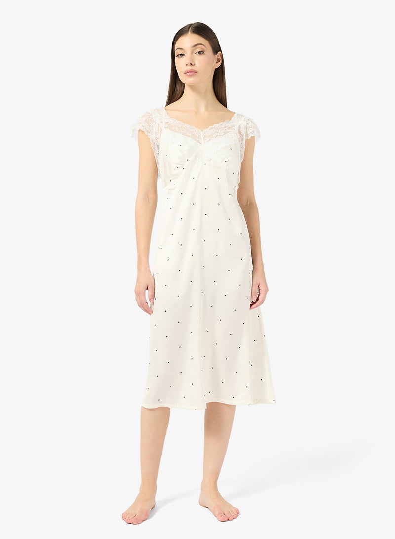 ايلا قميص نوم مزين بالدانتيل - Image 4